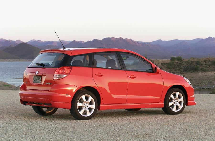  Toyota Matrix 2003 года  (фото 17 из 102)